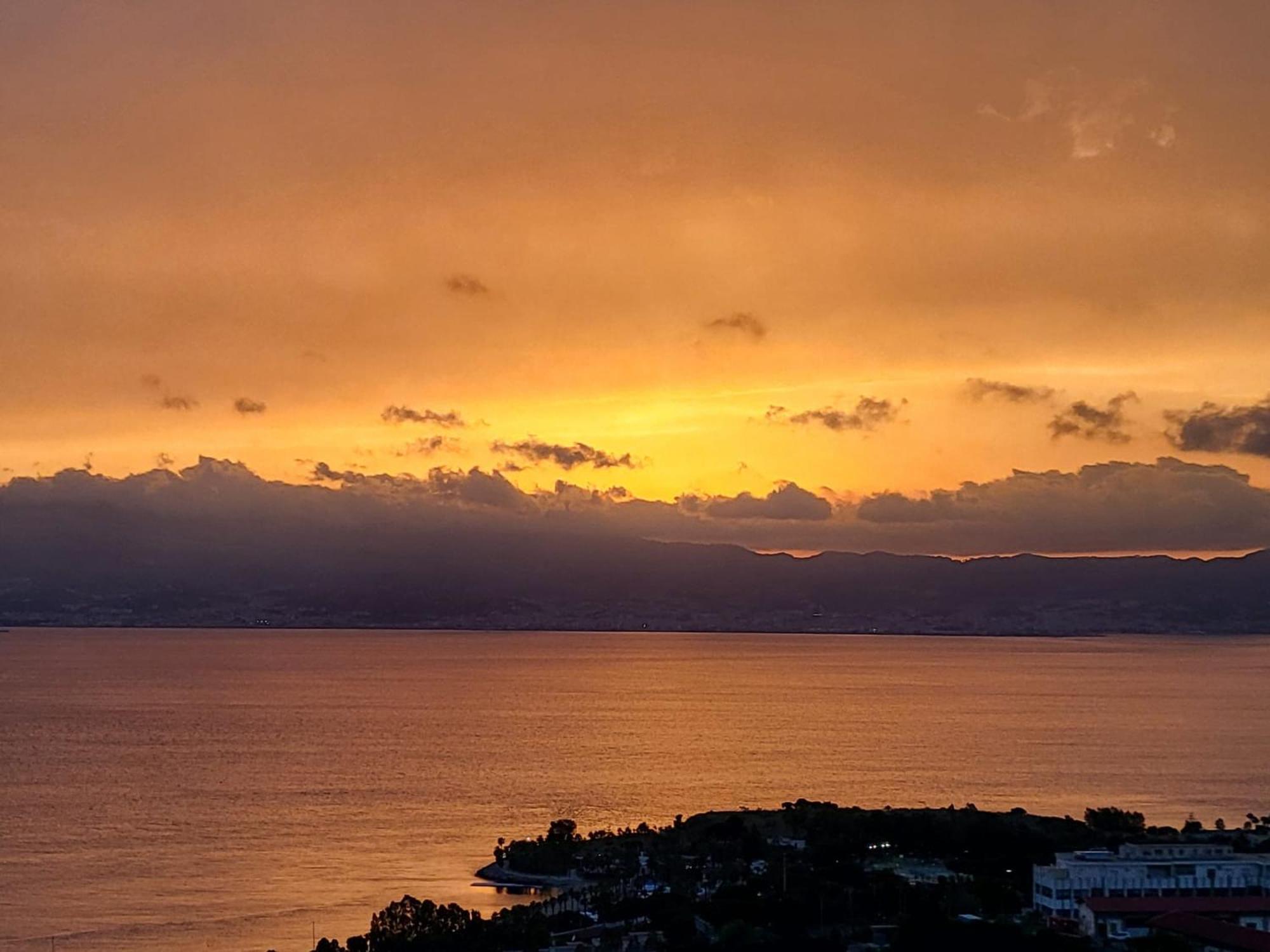 Incanto Golden Place B&B Reggio di Calabria Exteriör bild